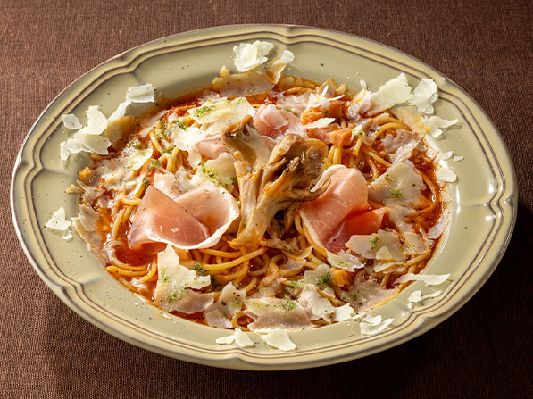 生ハムと舞茸のトマトバジルスープパスタ