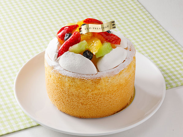 フルーツのカスタードシフォン Patisserie ケーキ フルーツのカスタードシフォン Patisserie ケーキ