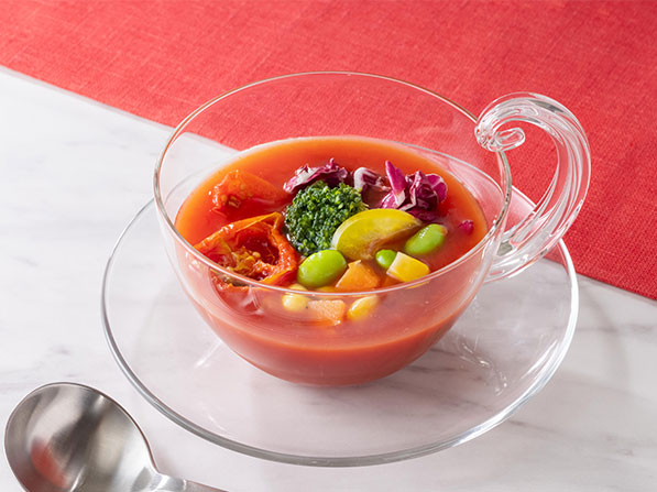 野菜を食べる！　トマトのスープ