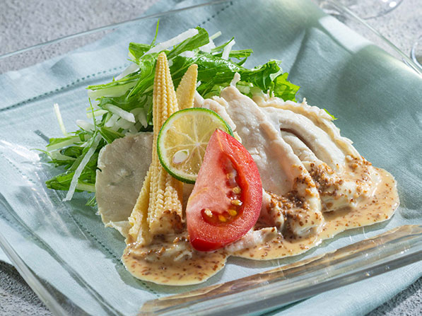 豚肉の冷しゃぶサラダ～胡麻ソース～