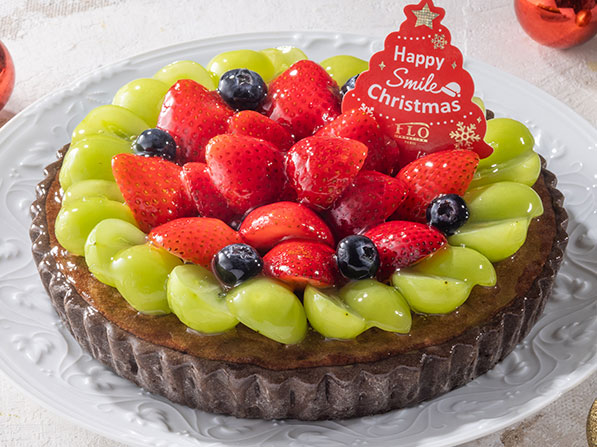 Xmasあまおうとシャインマスカットのショコラタルト