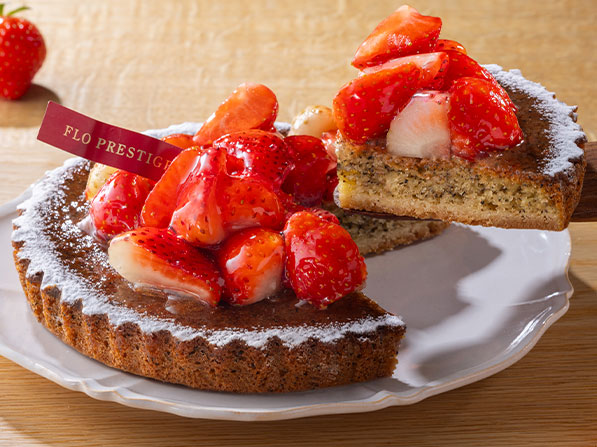 苺づくしのタルト～紅茶ダマンド～