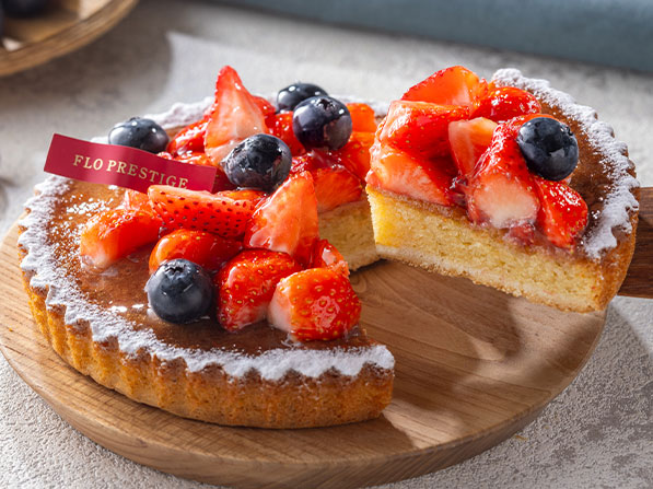 苺とブルーベリーのタルト<br>～ダマンド～