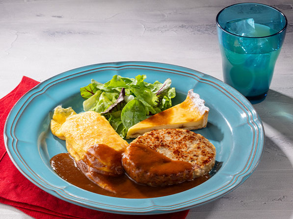 キッズ　ハンバーグ＆オムライス<br>〈りんごジュース（濃縮還元100％）付き〉