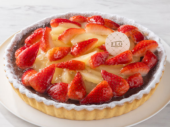 苺と洋梨のショコラタルト