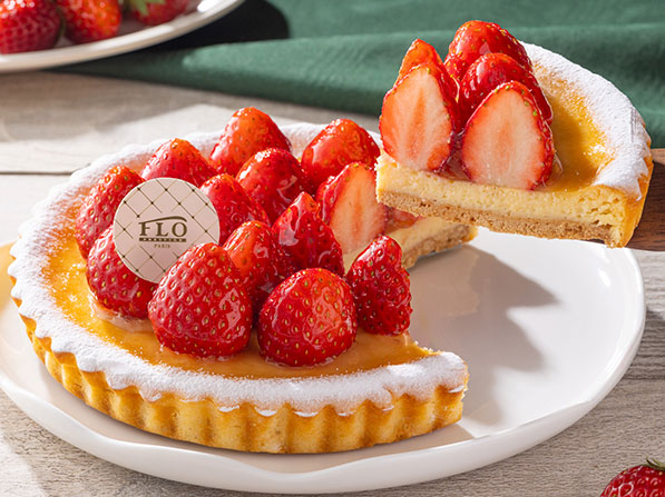 まるごと苺のタルト<br>～チーズ～