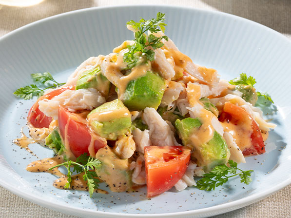 チキンとアボカドのサラダ<br>～ペッパーコブドレッシング仕立て～